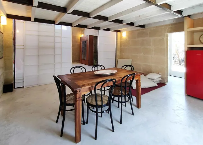 Oikia Vacanze Design Loft بيت ضيافة